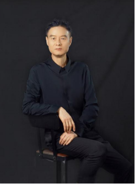 尹文红点染石榴色  笔底见山河  (图1)